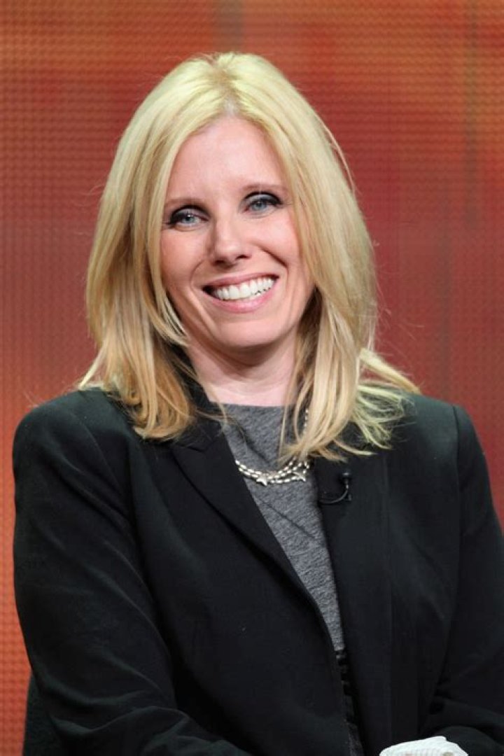 Claudia Lonow Played Diana on “Knots Landing.” See Her Now at 58. — Best Life